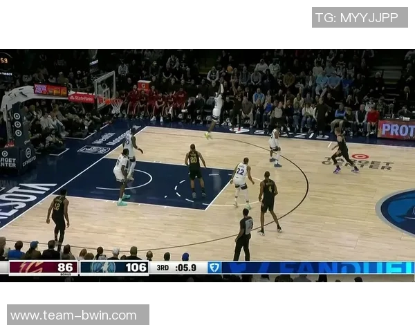 骑士与森林狼上半场精彩对决九名球员齐发力共同争辉