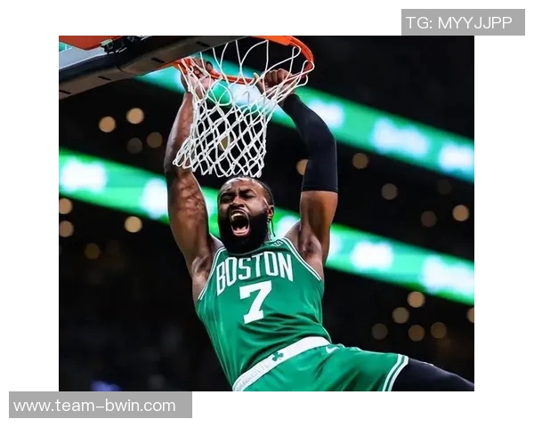 杰伦布朗本赛季再创佳绩30分表现并列联盟第二仅次于SGA